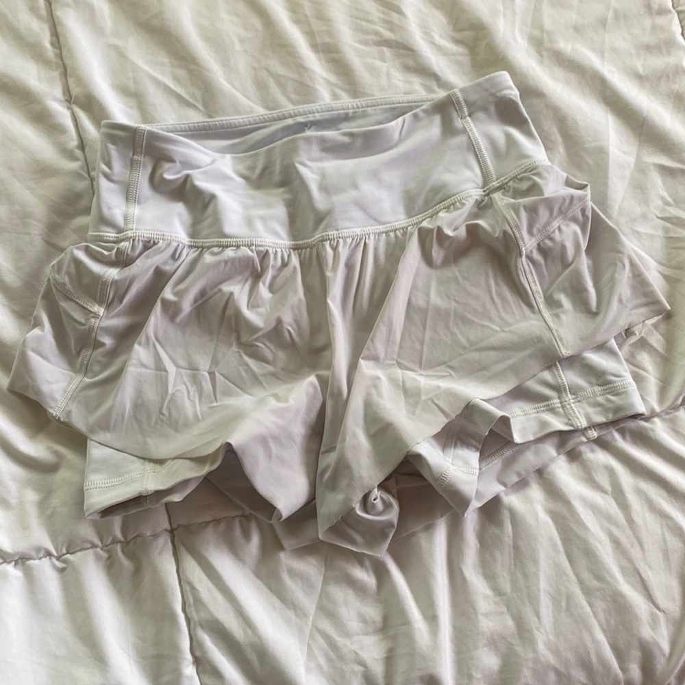 Lulu lemon shorts with spandex